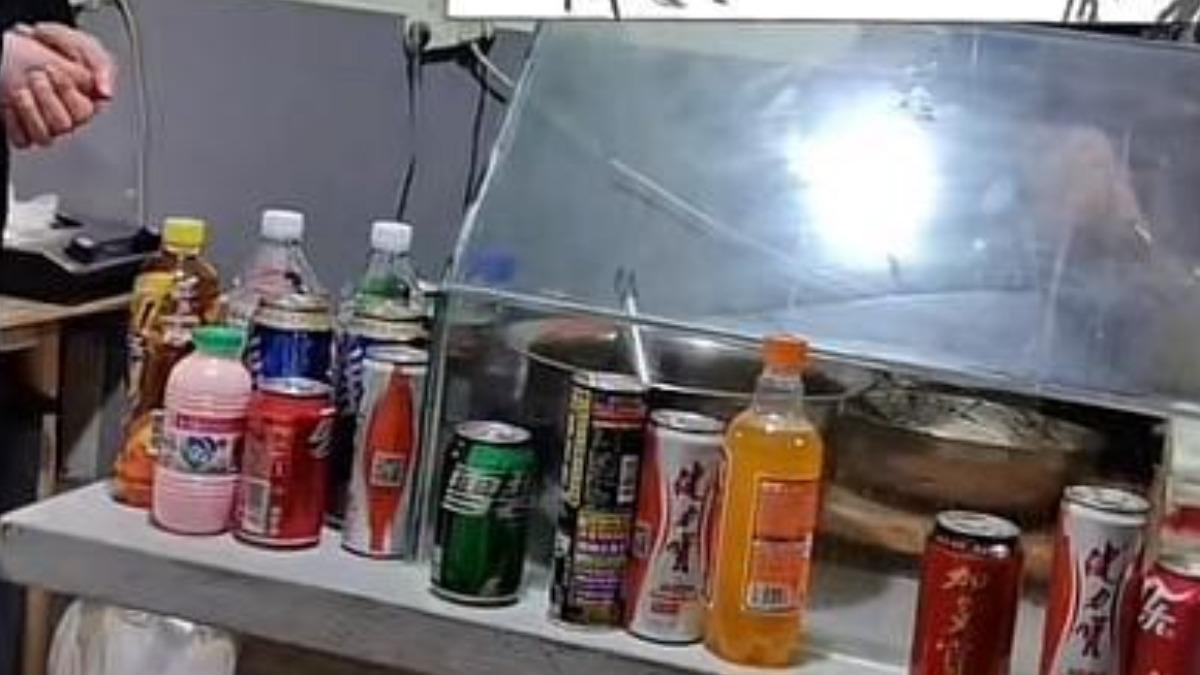 為「5匙辣椒油」報警…顧客吃一半傻眼 老闆怒:是用特別貴的油