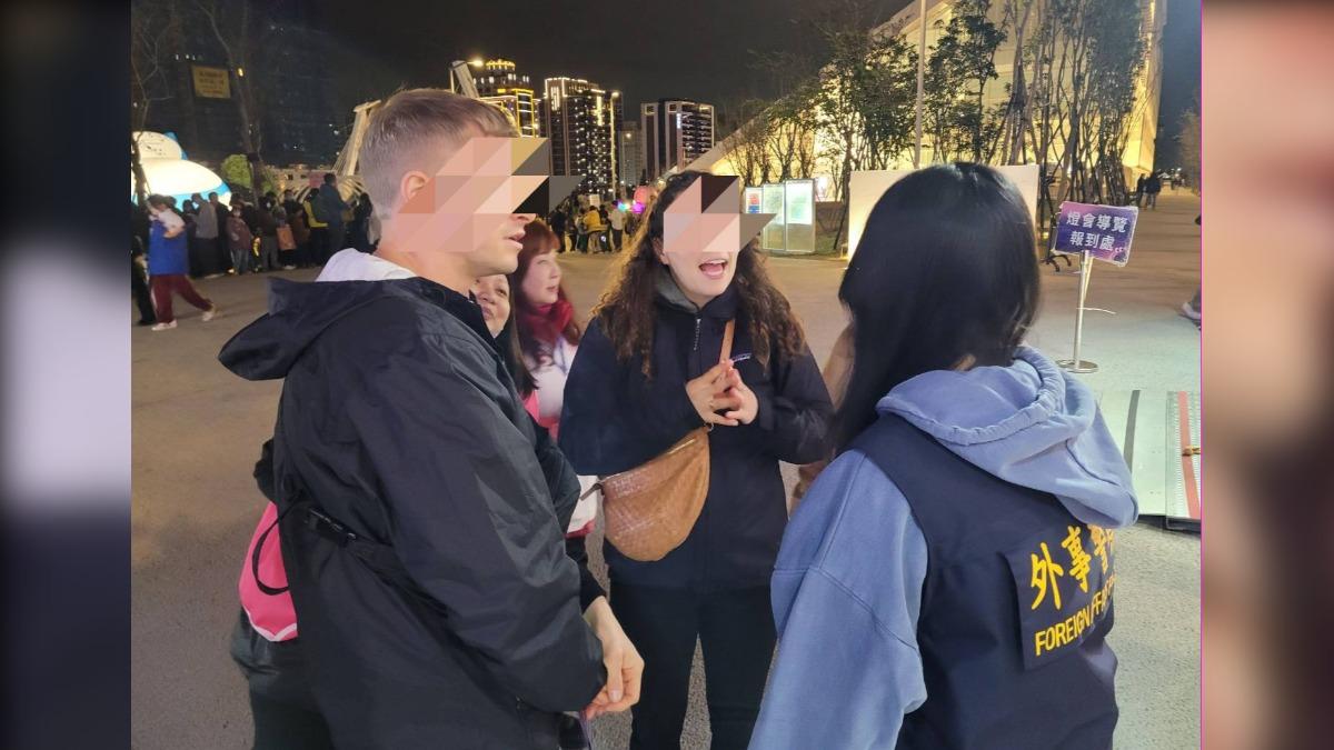 花燈天燈傻傻分不清 外籍遊客台灣燈會想點天燈