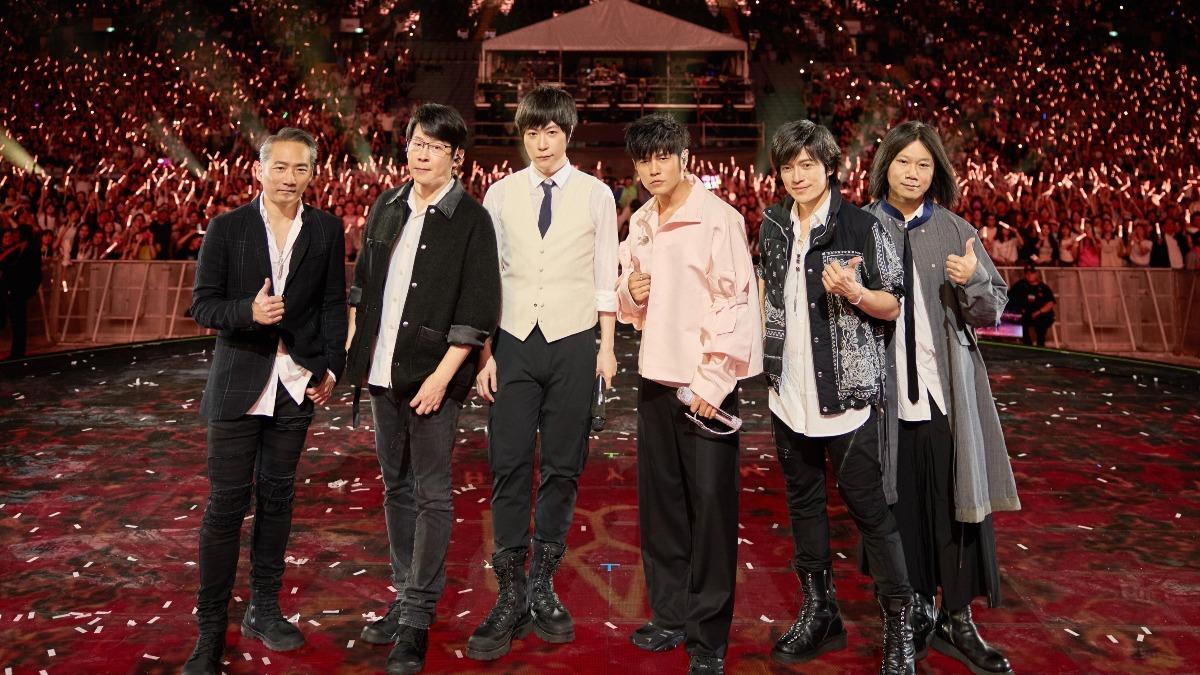 「周五」夢幻合體!周杰倫脫口一句話 阿信走心:很難過