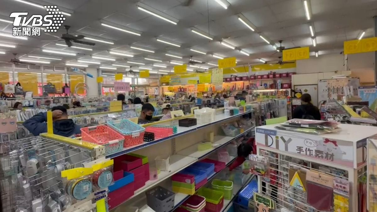高雄20年知名連鎖文具店熄燈 老顧客不捨