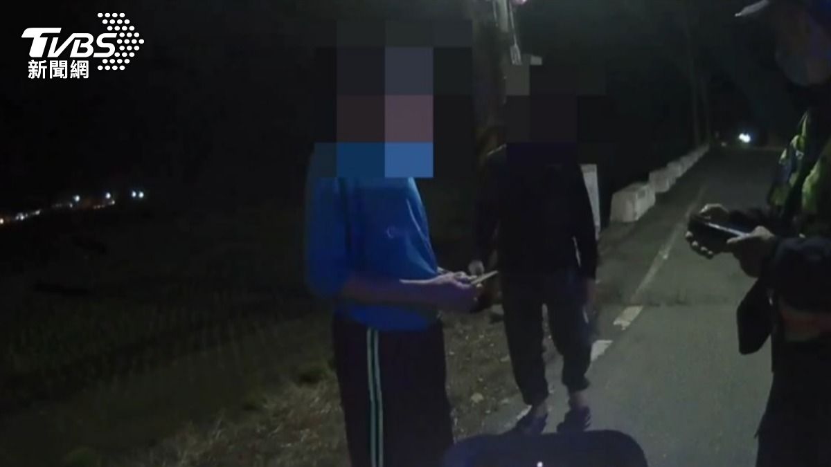花蓮通緝男遇警心虛!裝鎮定報假名 鄰居一句話神助攻