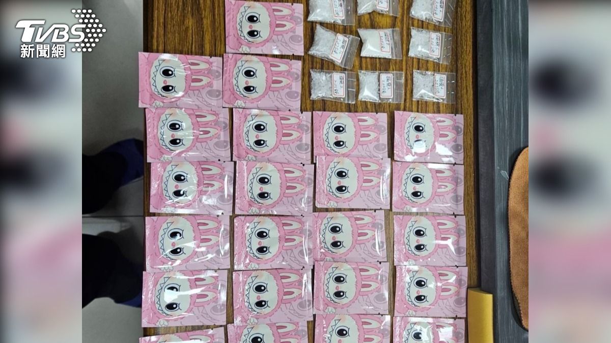 北市22歲男無照上路被抓!車內搜出「毒泡泡瑪特」慘了