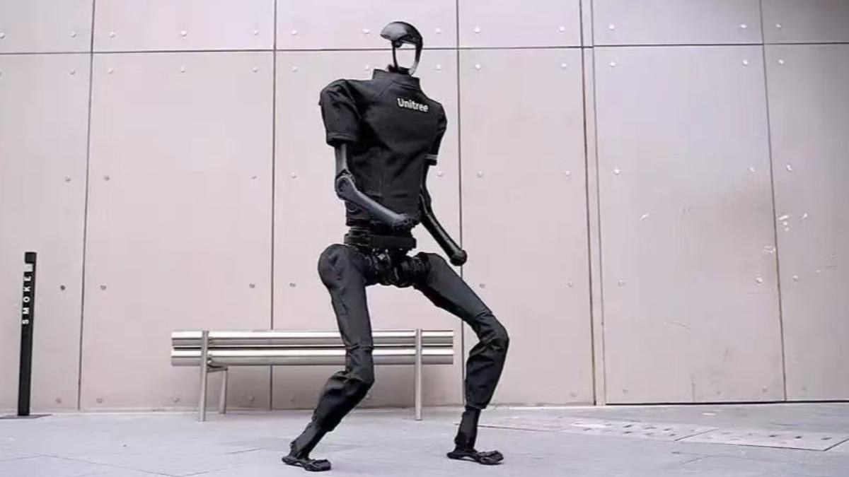 2025年春晚,宇樹科技H1人形機器人亮相。(圖:央視)