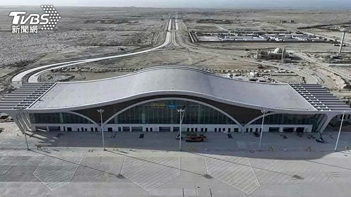 這座新國際機場,與機場所在地的貧困、動盪景況形成鮮明對比。(圖/達志影像美聯社)