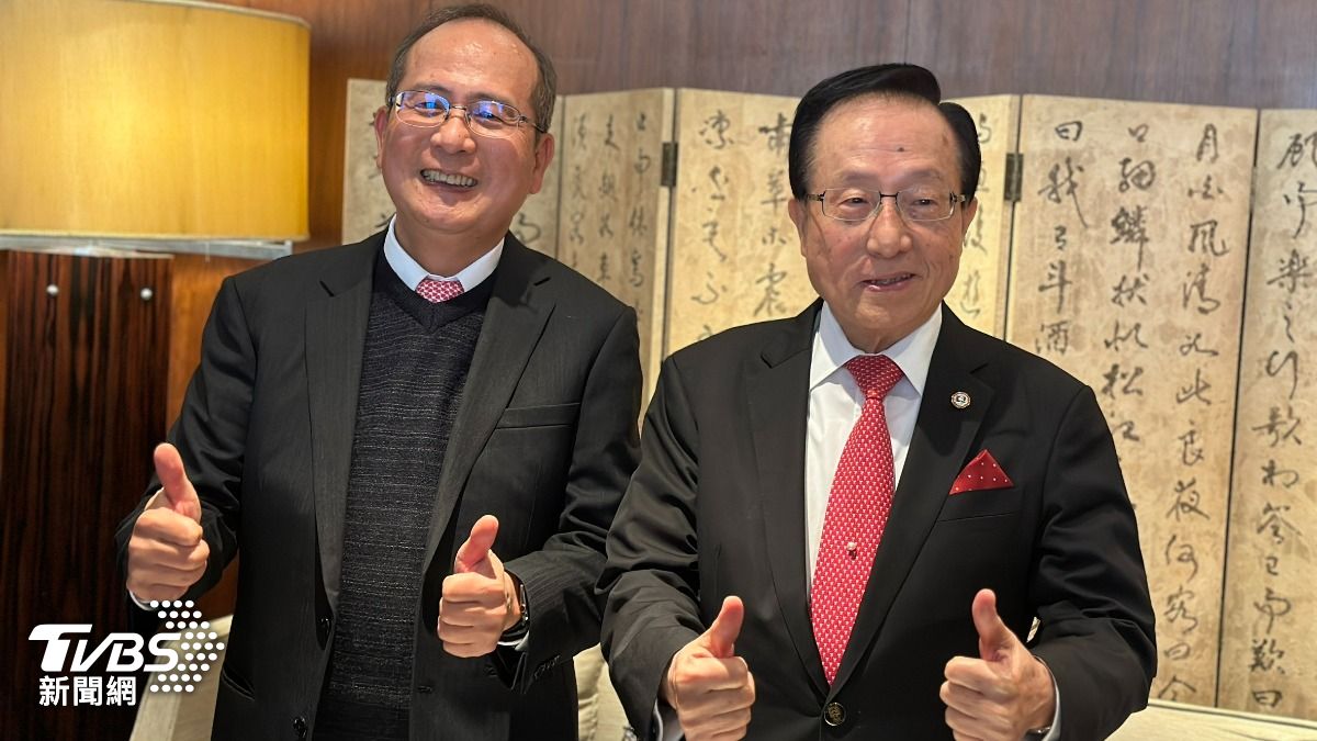 台彩總經理謝志宏與董事長黃志宜。(圖／許稚佳攝)