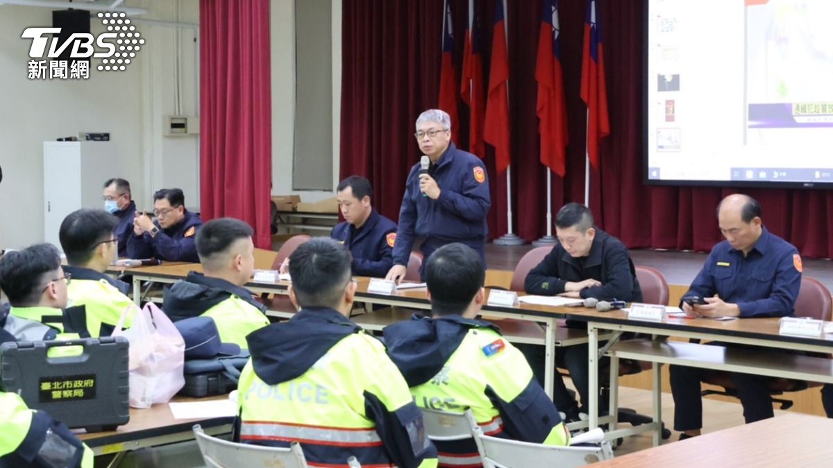 北投分局長李紹榆呼籲民眾若發現可疑人事,請隨時通知警方到場處理。(圖/TVBS)