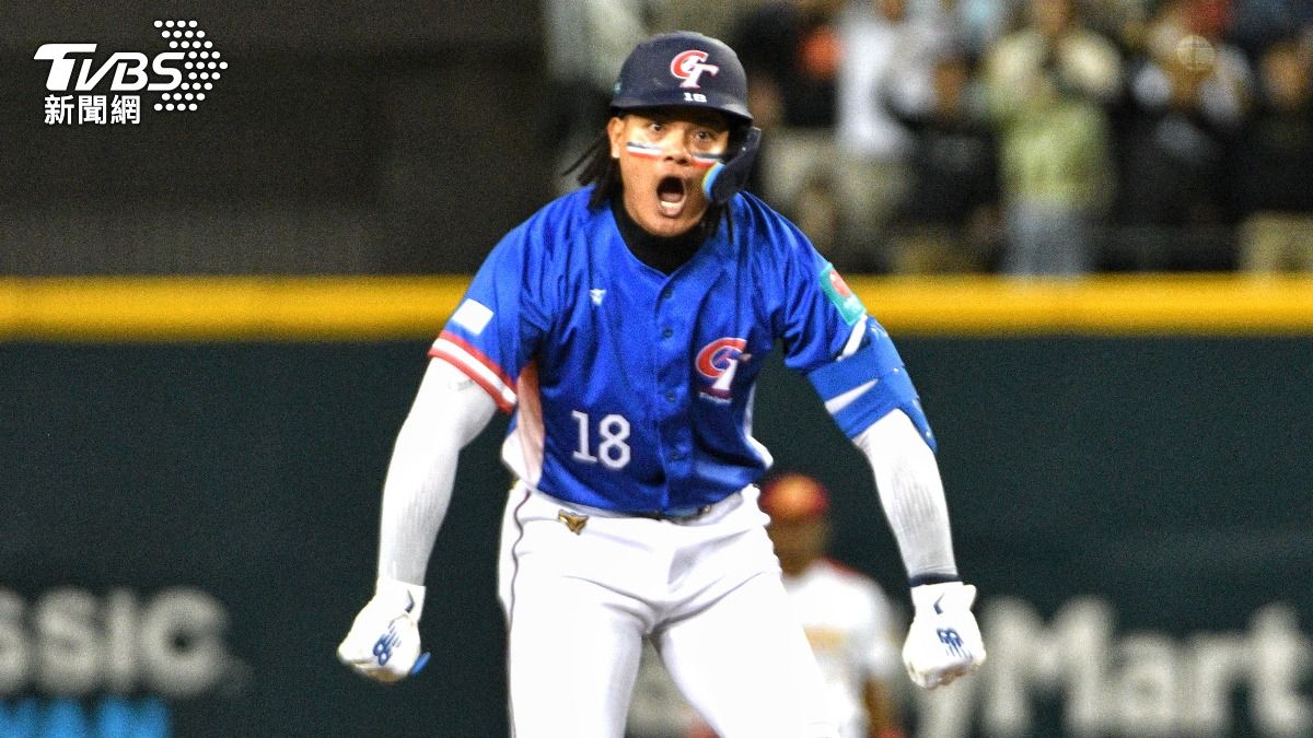 WBC資格賽/台灣戰西班牙!張育成首局長打建功 中華隊連灌2分