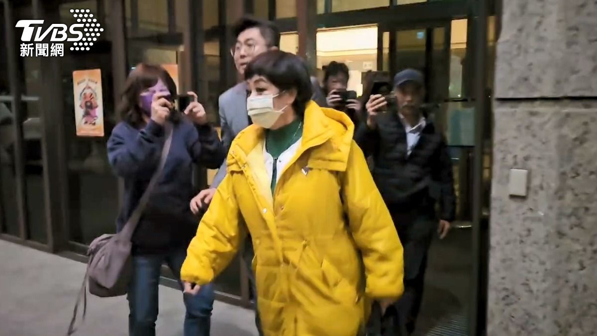 涉行賄讓殺警兒「爽坐牢」藝人易淑寬遭約談 訊後請回