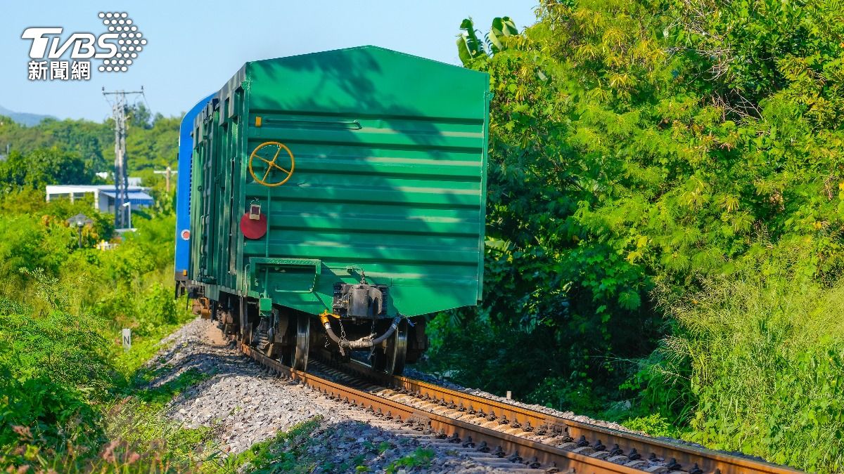 美火車大盜「專偷NIKE鞋」!破壞煞車再搬空 巨額損失曝
