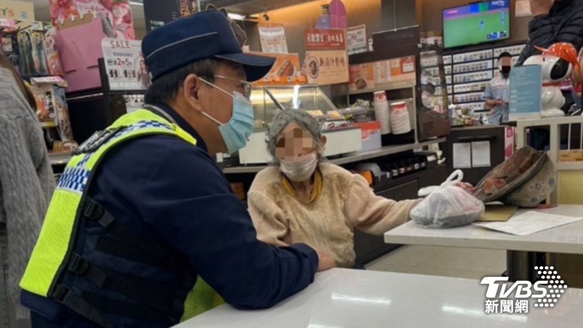 高雄大停水!阿嬤想洗澡 徒步走41公里「楠梓到旗山」虛脫