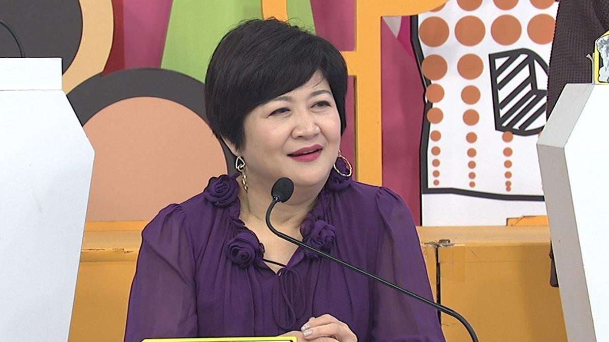 崔佩儀將兒子送到美國留學。(圖/中天綜合台提供)