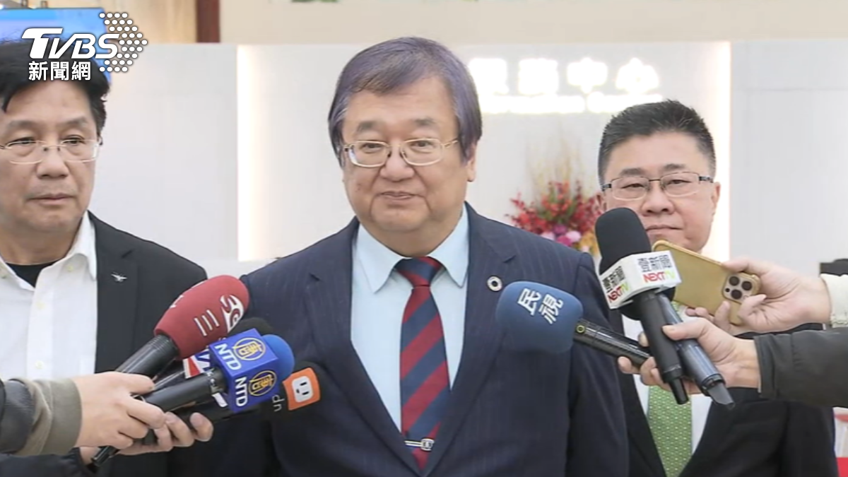 邱泰源視察急診不塞了?醫護踢爆「提前清場真相」:病人全塞病房