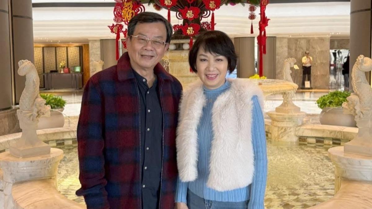 林淑容(右)相當感謝〈昨夜星辰〉作曲人張勇強,更邀對方來看演唱會。(圖/媒體棧提供)