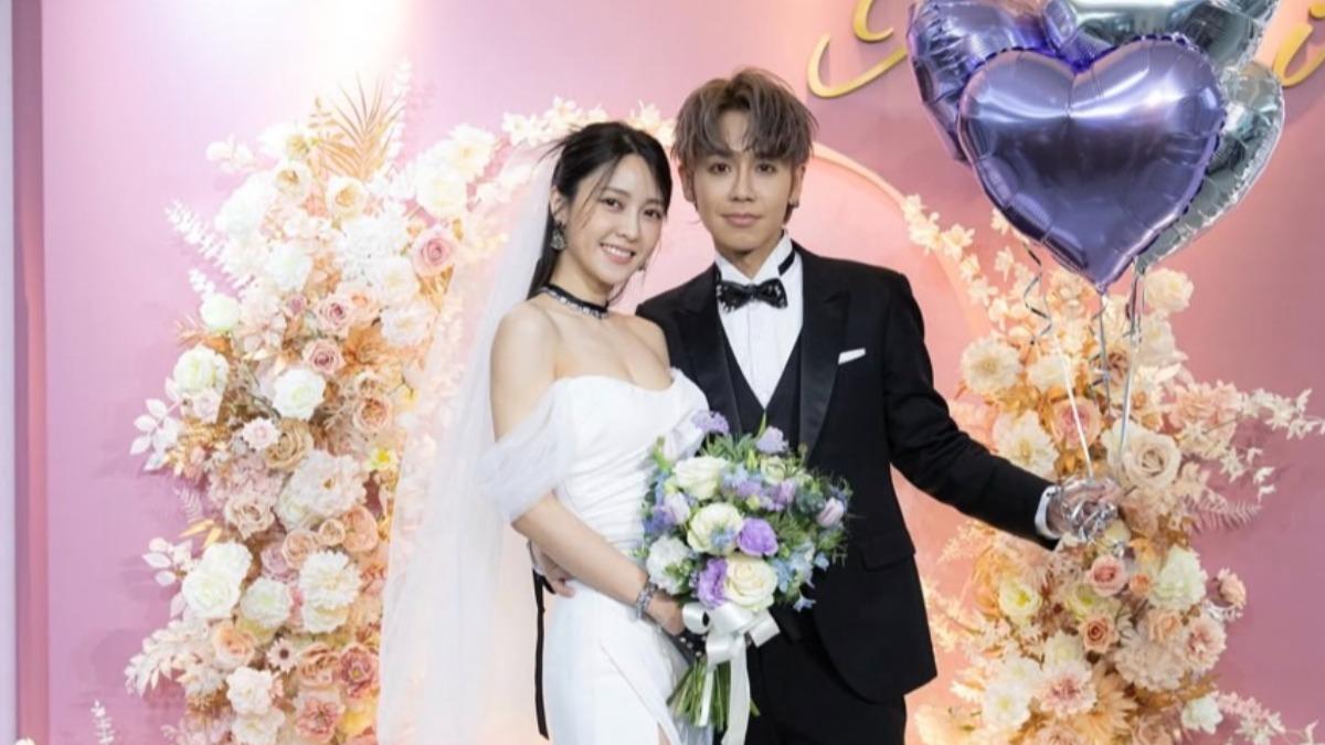鼓鼓和大元今登記結婚。(圖/翻攝自鼓鼓IG)
