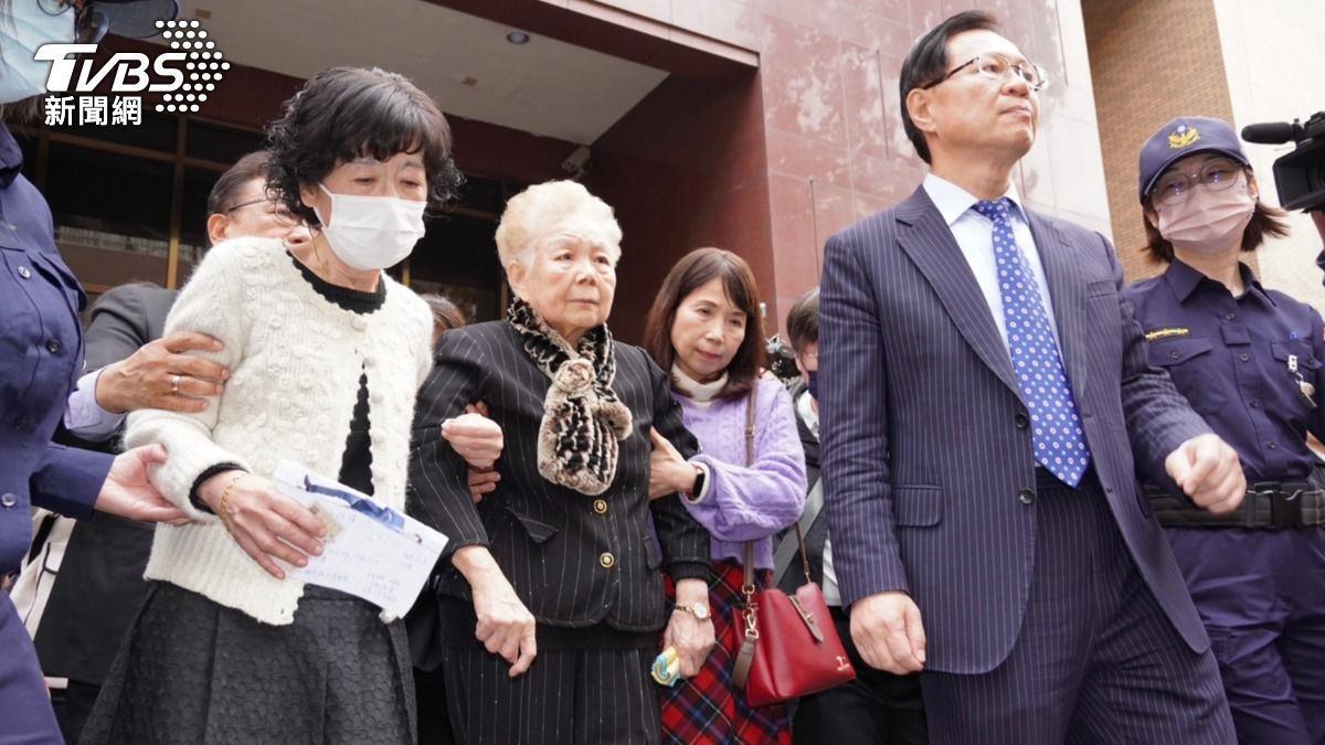 只解除禁見12天!柯文哲阻母親發言、怒瞪檢察官:不用拜託人