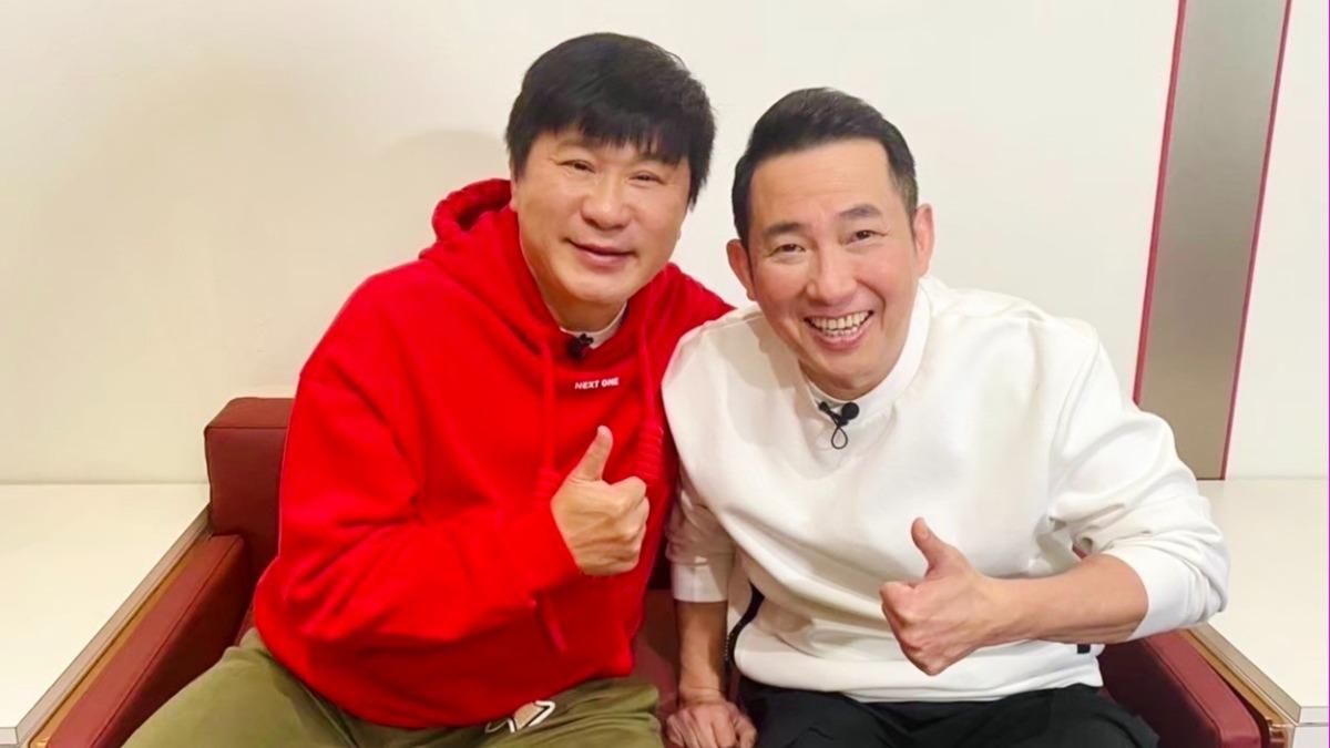 胡瓜不敢獨自去越式洗髮,拉屈中恆當墊背。(圖/下面一位提供)