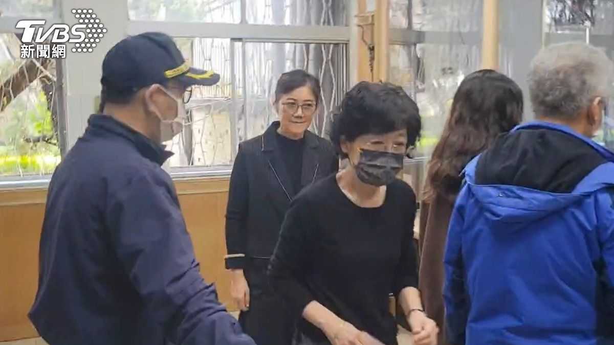 柯文哲解除禁見!陳佩琪、柯美蘭現身看守所「只能接見8分鐘」
