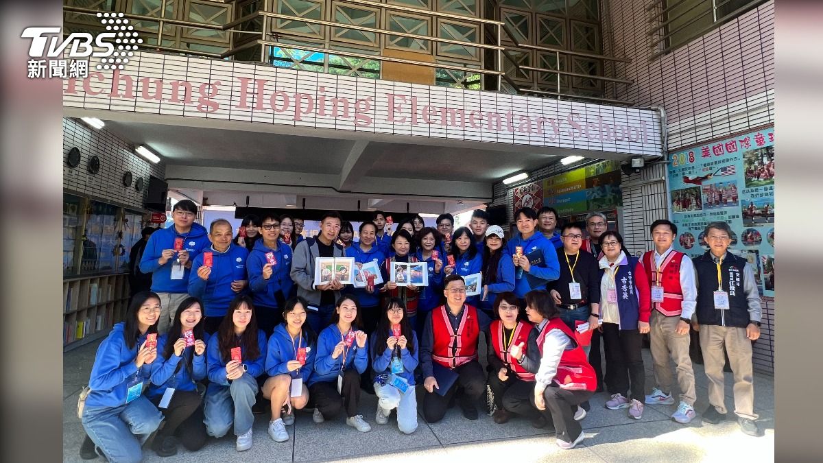 圖說三,圖為臺中市政府與東海大學共同下鄉推動AI數位教育。