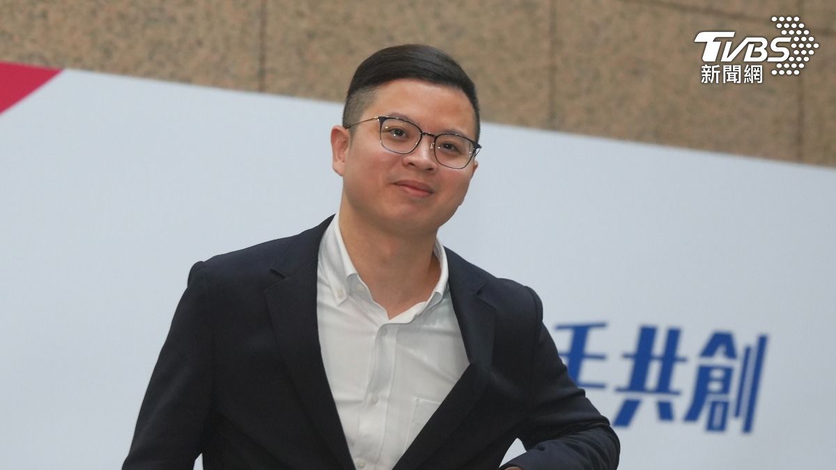 國民黨桃園市議員凌濤遭爆傳私密照與軍中同袍聊色。（圖／華子琛攝）