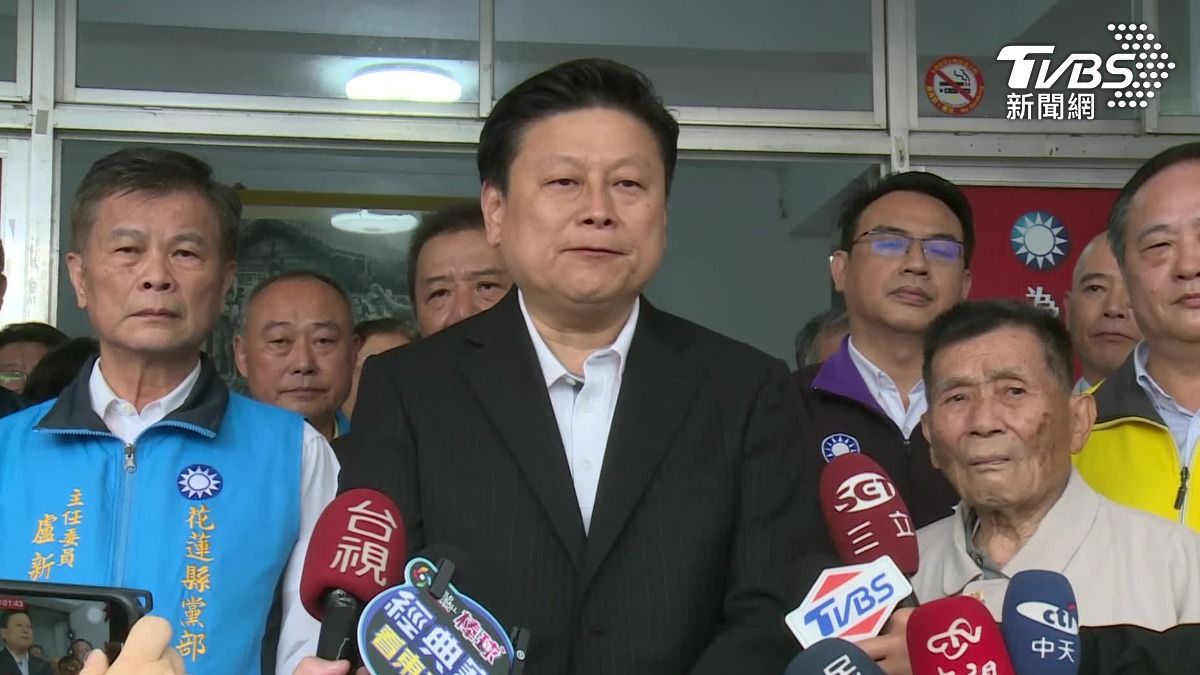 傅崐萁4日親上火線致歉。(圖/TVBS)