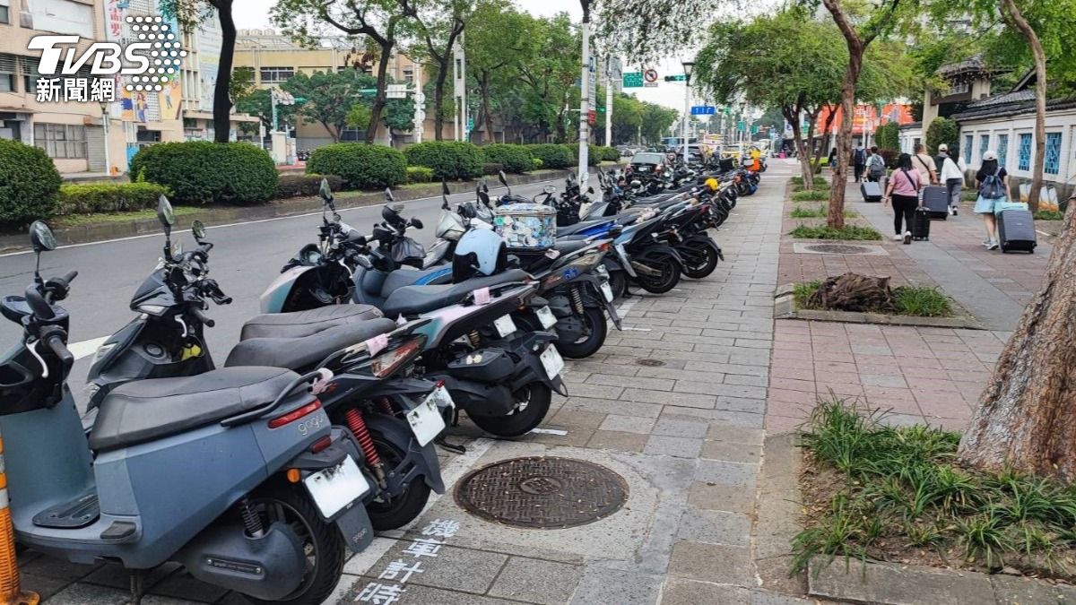 荷包注意!北車周邊機車格改「計時制」 3成駕駛嚇到2小時內離場