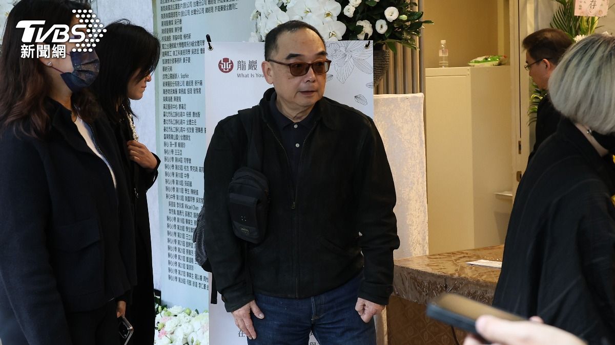 張震哀送母親!導演易智言「悲憶交情」:她很活潑 喜翔低調回應
