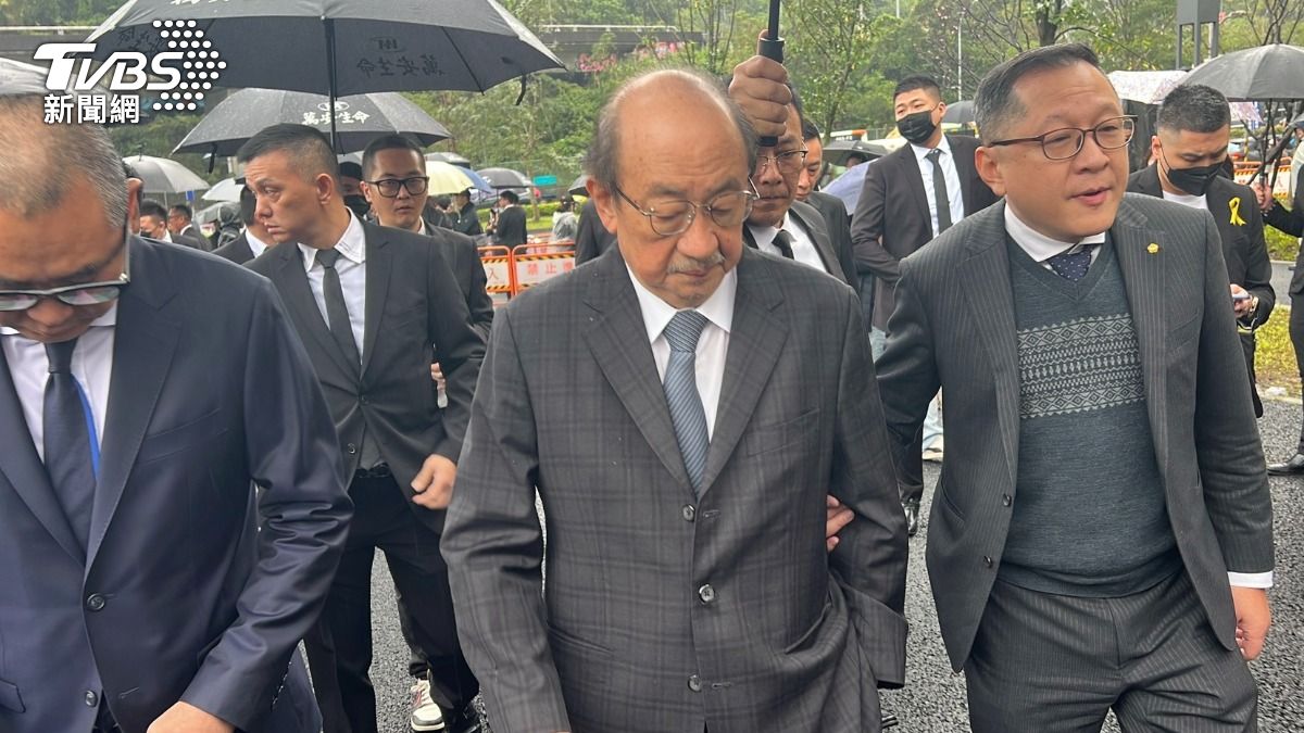 政商大咖都來了!竹聯幫主么么告別式 柯建銘、尹衍樑出席