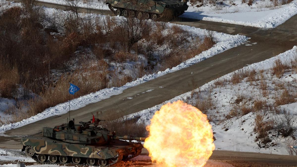 3 月 6 日韓陸軍 K1A2 坦克開火(圖/達志影像美聯社)