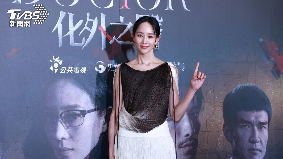 張鈞𡩋股票獲利億元被封「演藝圈女股神」,她澄清要大家別聽信江湖傳言。(圖/黃城碩攝)