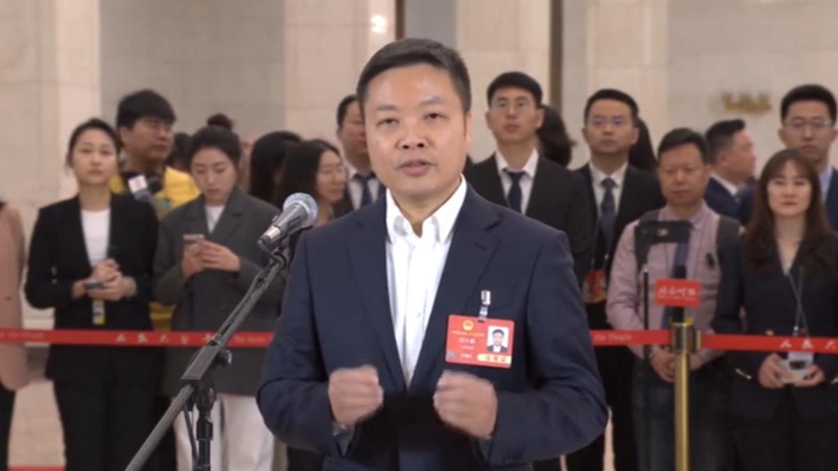 小鵬汽車董事長何小鵬 談汽車與AI結合(圖/CCTV+)