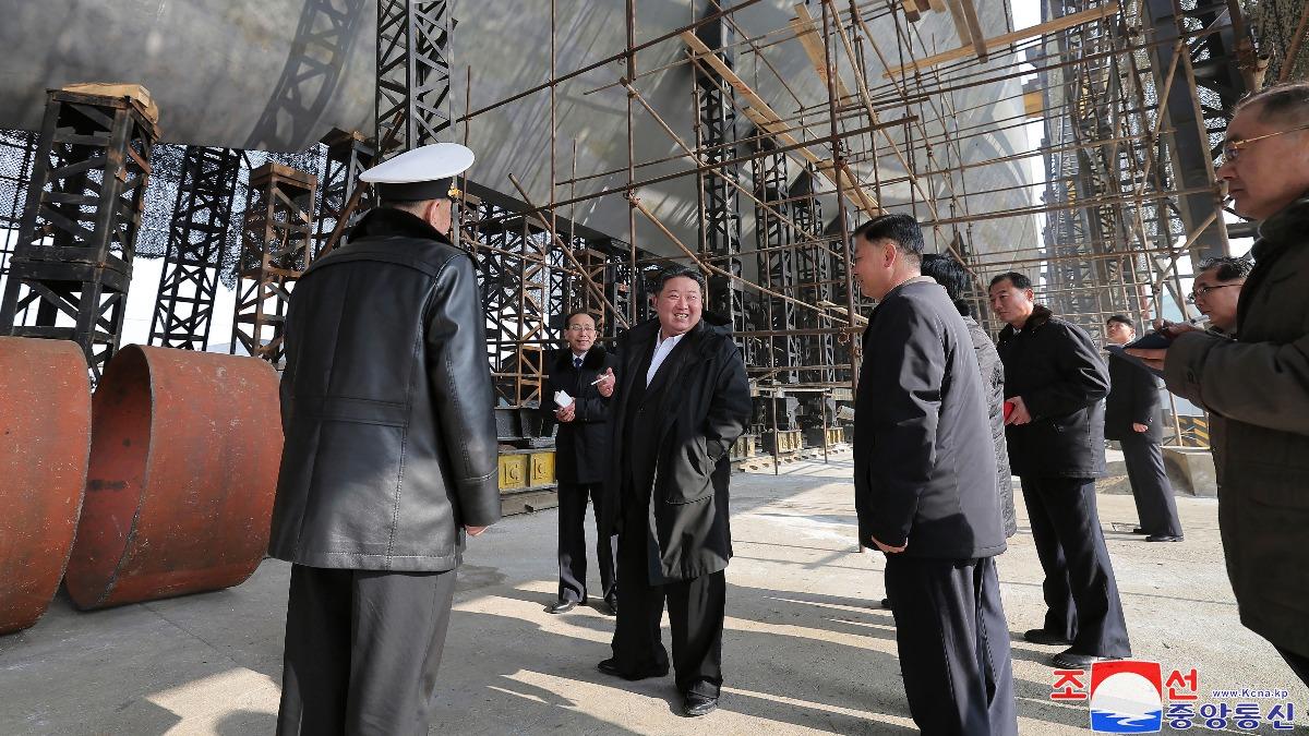 北韓首公開自造核潛艦 南韓學者:絕對是威脅