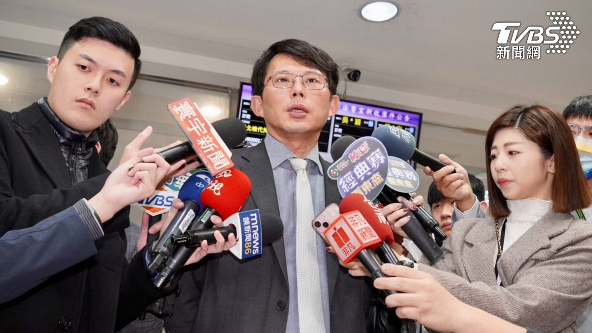 綠擬邀卓揆宣講「為大罷免添柴火」 黃國昌轟:太離譜