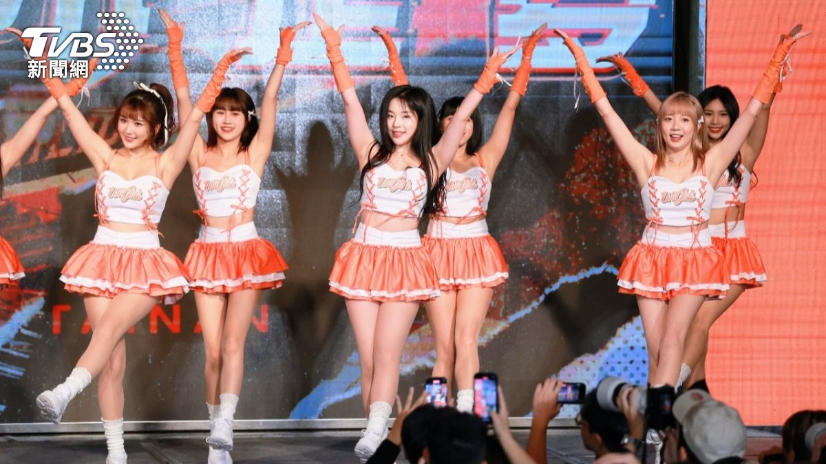 女孩們大跳應援舞。(圖/趙世平攝)