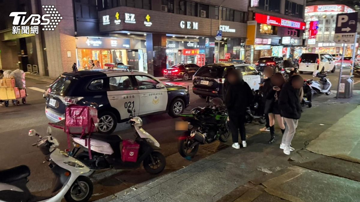 青少年街頭喋血!西門町鬧區持刀殺紅眼 3少年遭砍血濺滿地