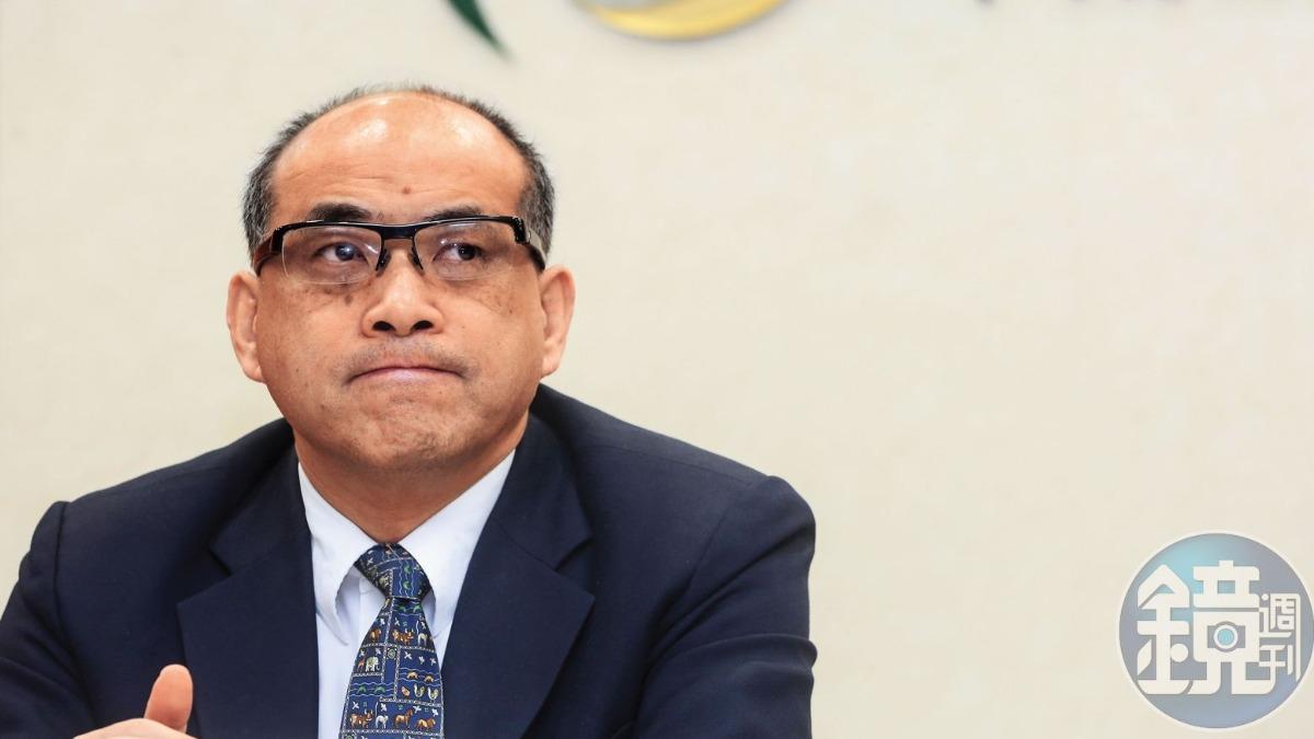 【新聞內幕】癌妻病逝法院判賠黯然下台 金融大老婚外情重創人生