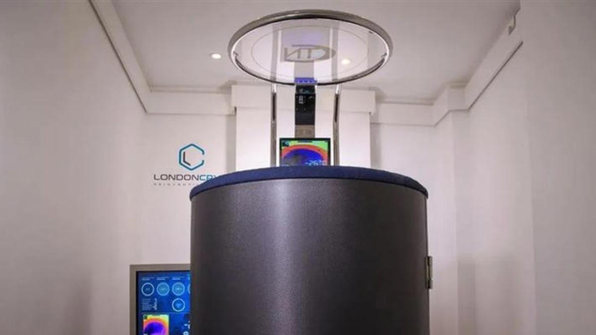 阿湯哥傳出一台冷凍療法機器,在家天天冷凍自己。(圖/翻攝自RadarOnline)