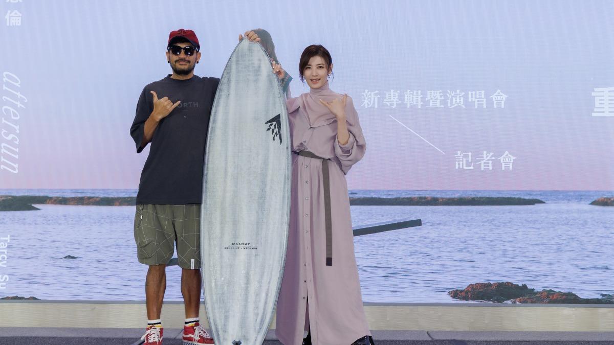 54歲玉女歌手消失5年露面了 男星一看不可置信嚇壞