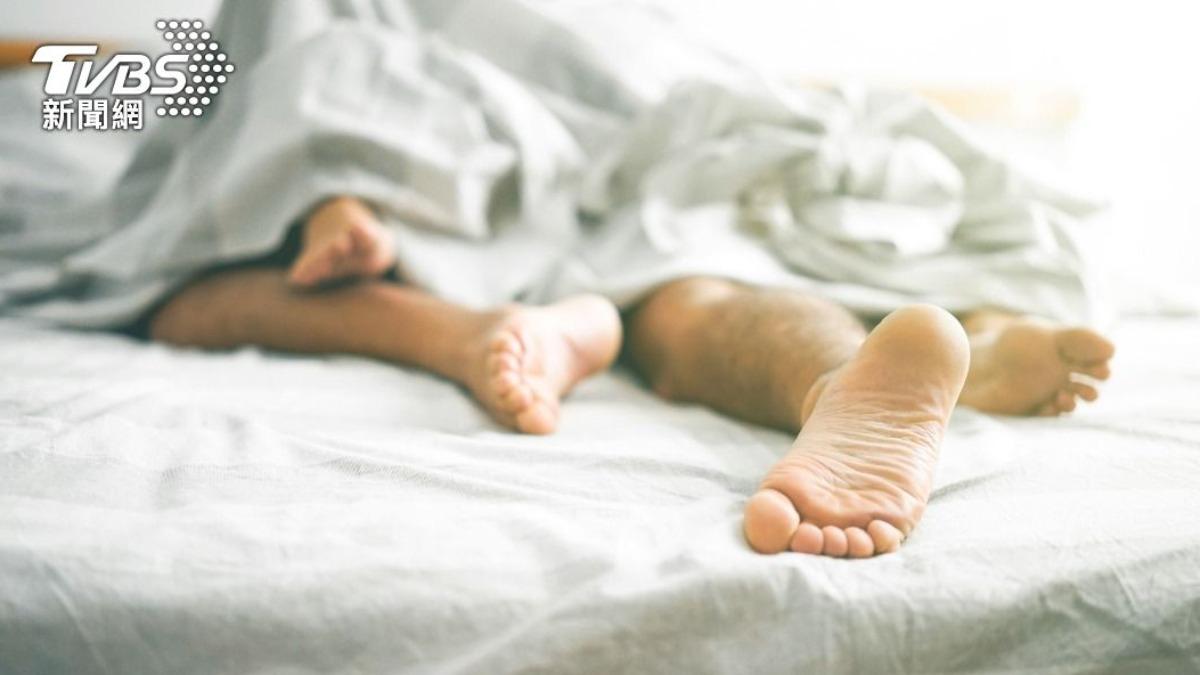 男子在性行為後意外排出尿道結石。（示意圖，非當事人／shutterstock達志影像）