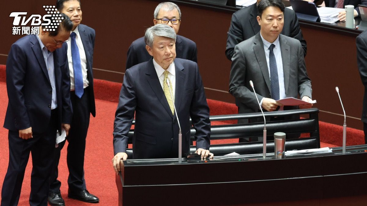 傅崐萁逼問總預算「今年增多少」 郭智輝等3部長集體靜默還答錯
