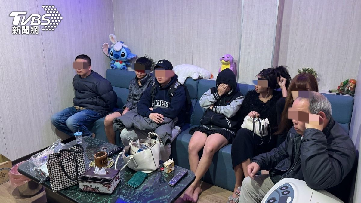 桃園神秘「三仙巷」被剿 中壢警查獲老司機+應召女共26人