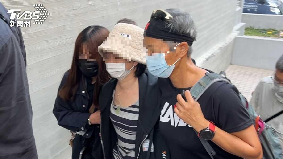快訊／雲云技術長今解剖　家屬神情哀傷抵殯儀館