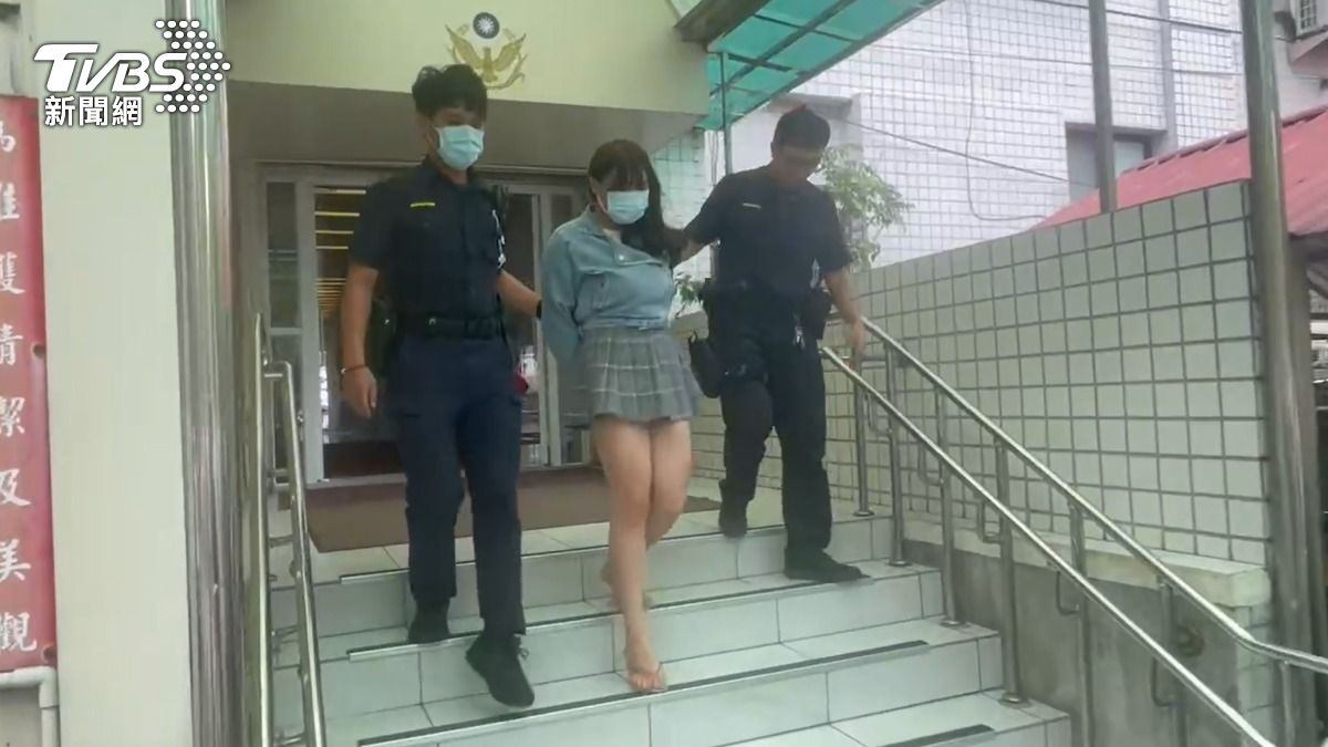 「心情差」燒窗簾釀1死1傷!新北男穿女裝自首…下場遭起訴