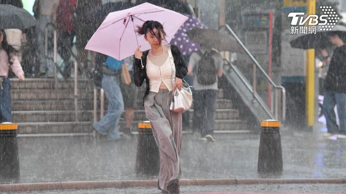天氣／大雷雨要來了　今午後變天「全台防炸雨」這區一片黃