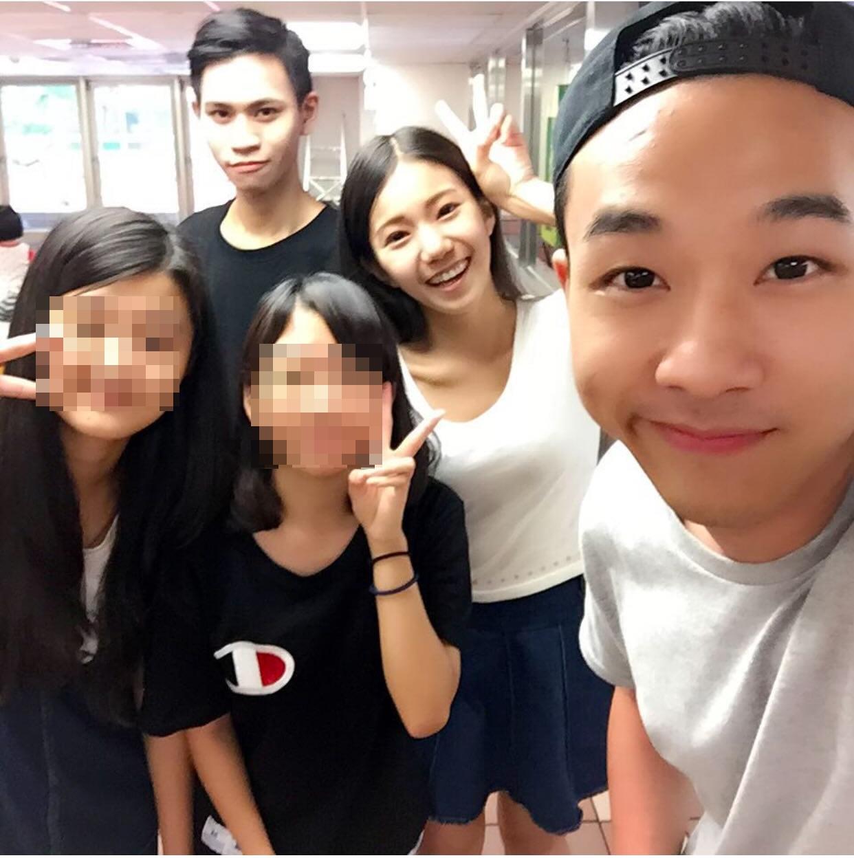 眾量級當初是5人組成,其中一個是心懸(圖右)。(圖/翻攝自心懸Threads)