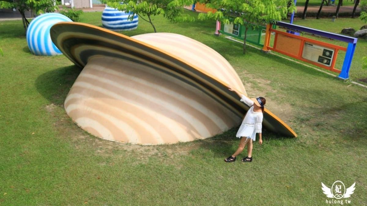 超巨大土星免費拍。(圖/珍太妃旅遊親子生活提供)