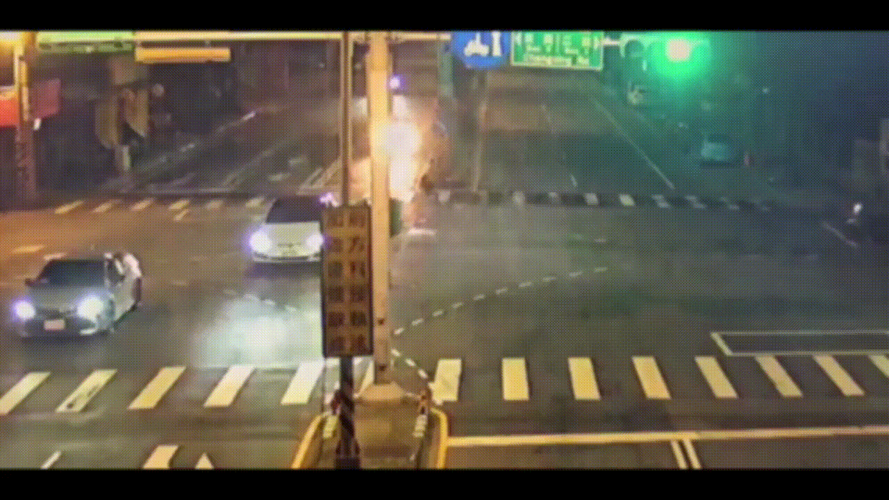 車禍現場畫面。(圖/TVBS)