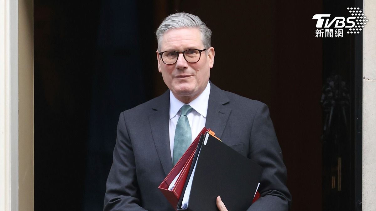 英國首相施凱爾同意馬克宏所說歐洲要加強防衛能力。(圖/達志影像美聯社)