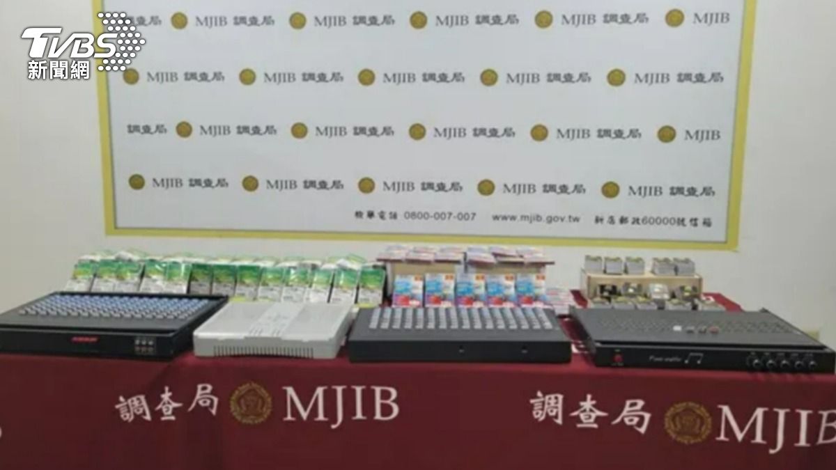 查獲詐騙卡池機房。(圖/TVBS)