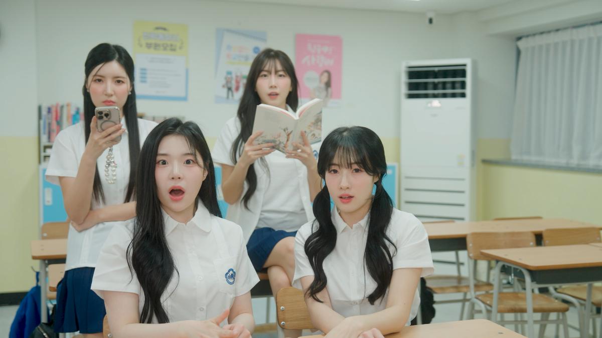 〈How 2 How 2〉描繪少女渴望被愛的悸動。(圖/2S Sportainment提供)