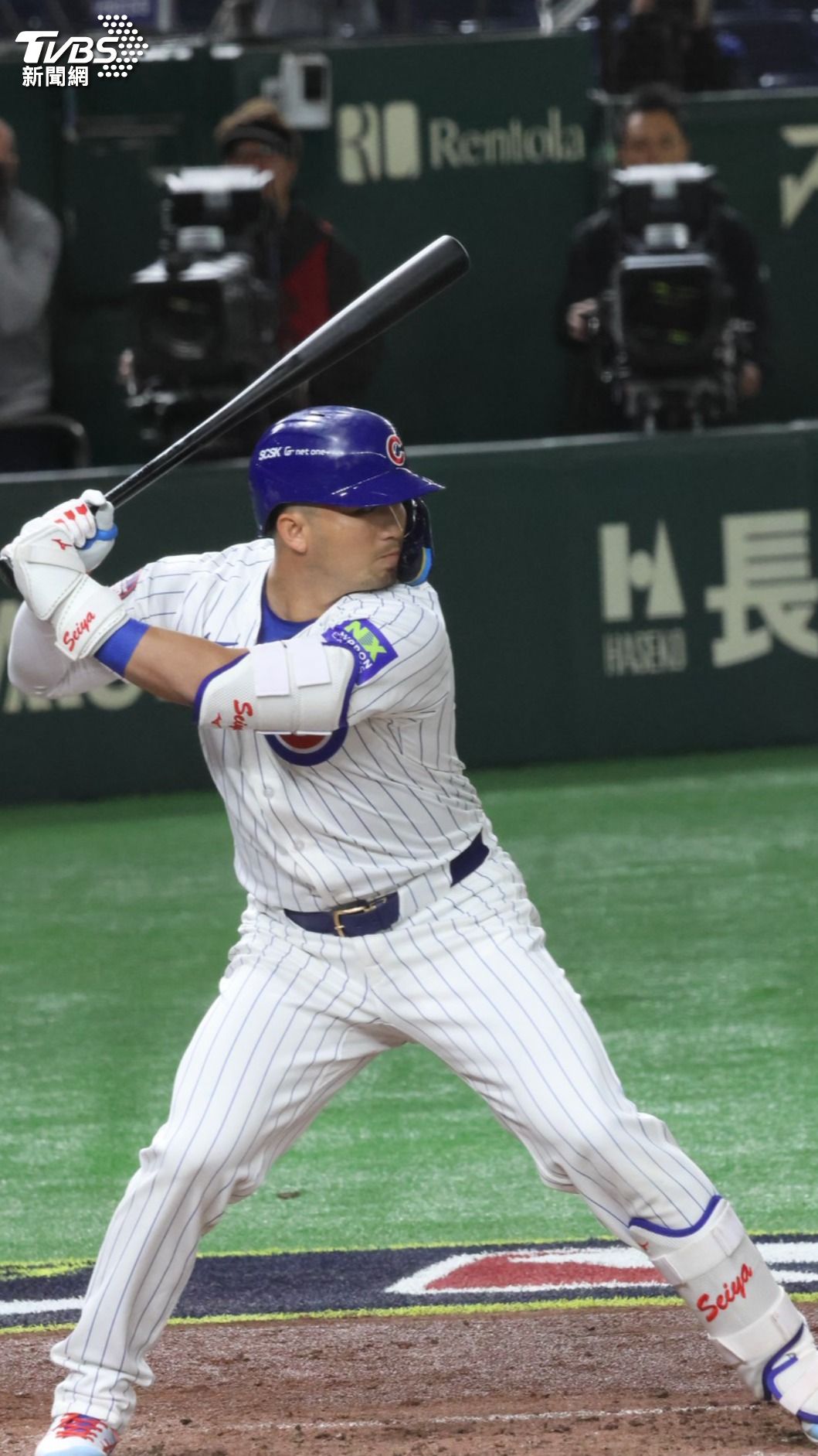 小熊隊日籍球星鈴木誠也單場1安打1保送好表現。 (圖/李建緯攝)
